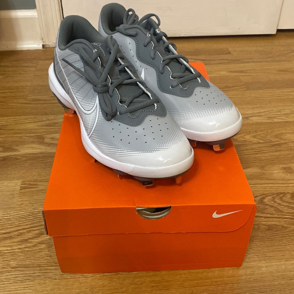 NIB Nike Men’s Baseball Cleats Alpha Hurache Varsity 4 Low Size 10